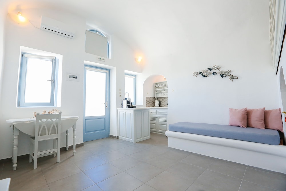 Deluxe Apartment - Photo 9