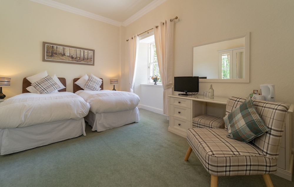 Twin Room (Large) photo 1