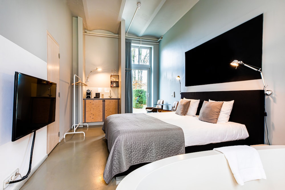 SStandard room with bath in coach house 2p. photo 3