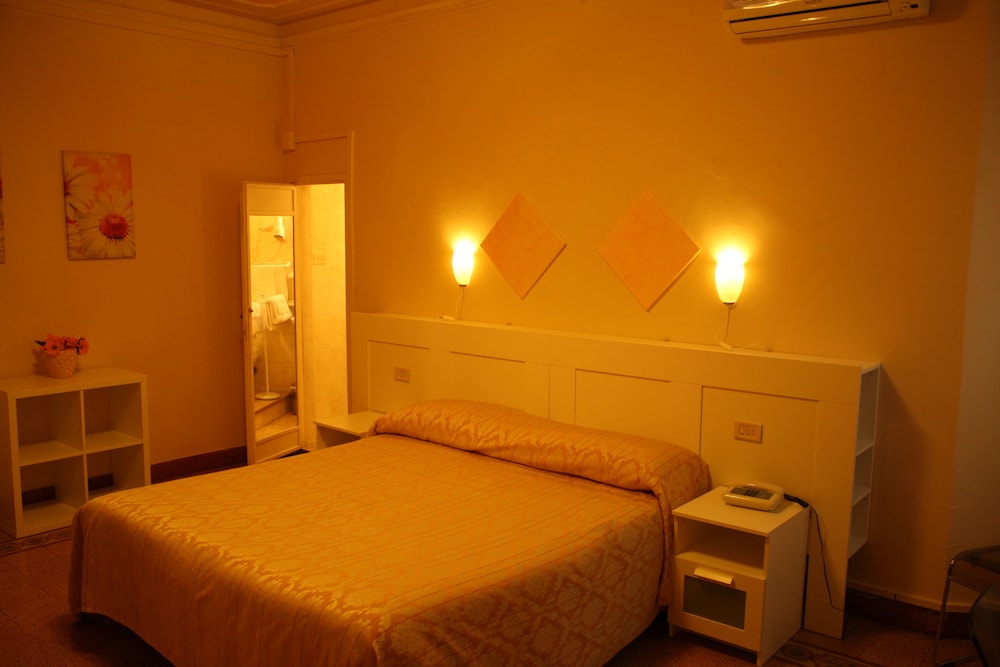 Triple Room - Photo 1