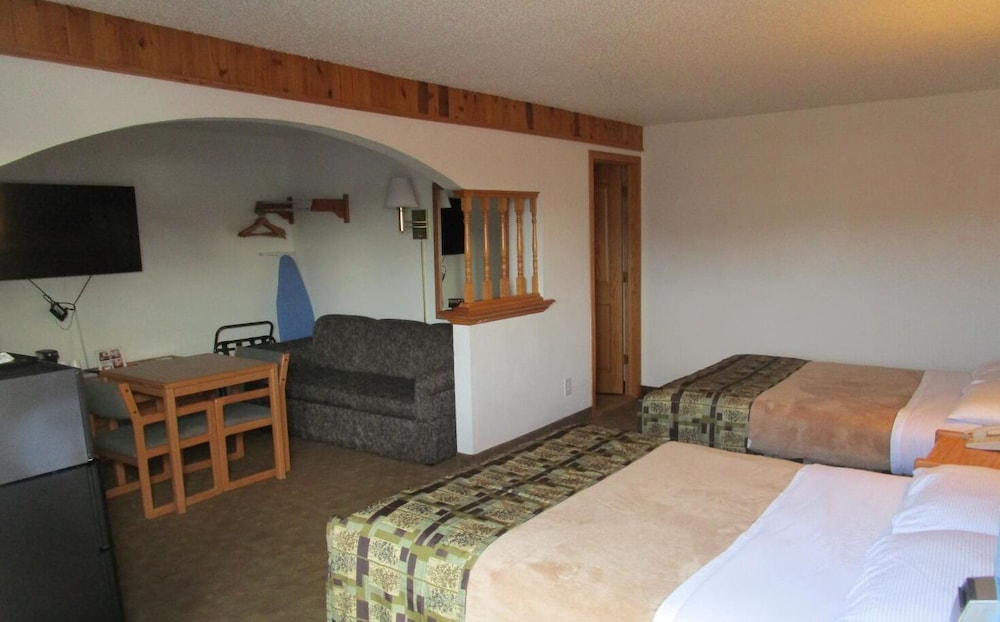 Suite, 2 Queen Beds photo 3
