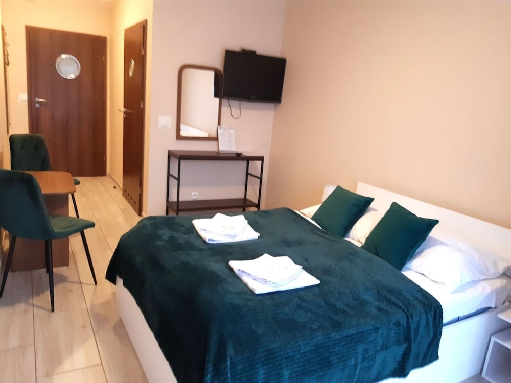 Classic Double or Twin Room, 2 Twin Beds, Balcony, City View