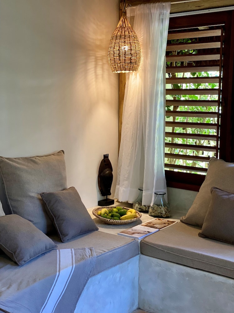 Standard Twin Room (Villa Jacu) photo 2