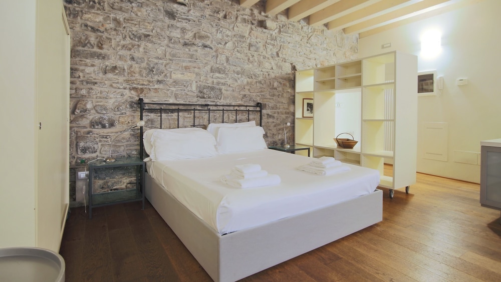 Comfort Studio (Tremezzo - Giovanni Malacrida) photo 1