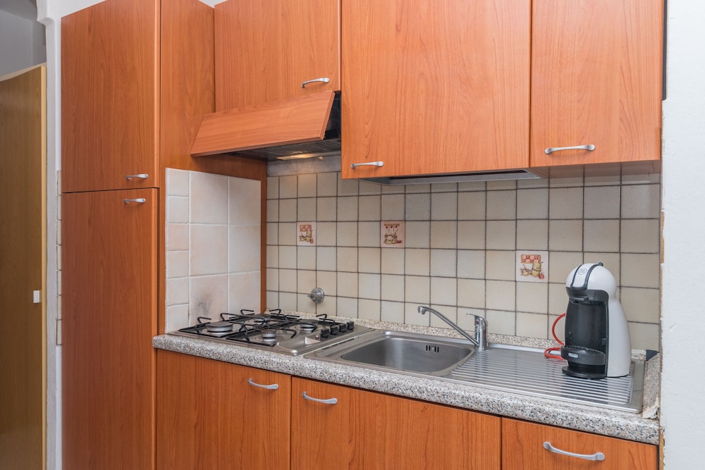 Standard Studio, Sea View (I Fari D220 600mt From The Beach)