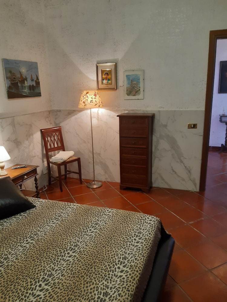 Double Room, 1 Queen Bed (Aurora) photo 3