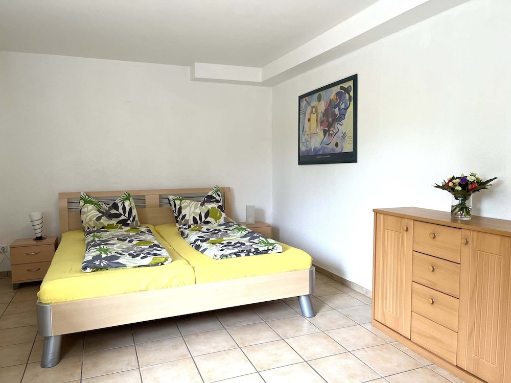 Apartment photo 2