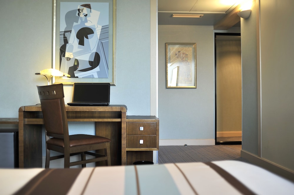 Superior Double Room, 1 Double Bed (Privilege) - Photo 4