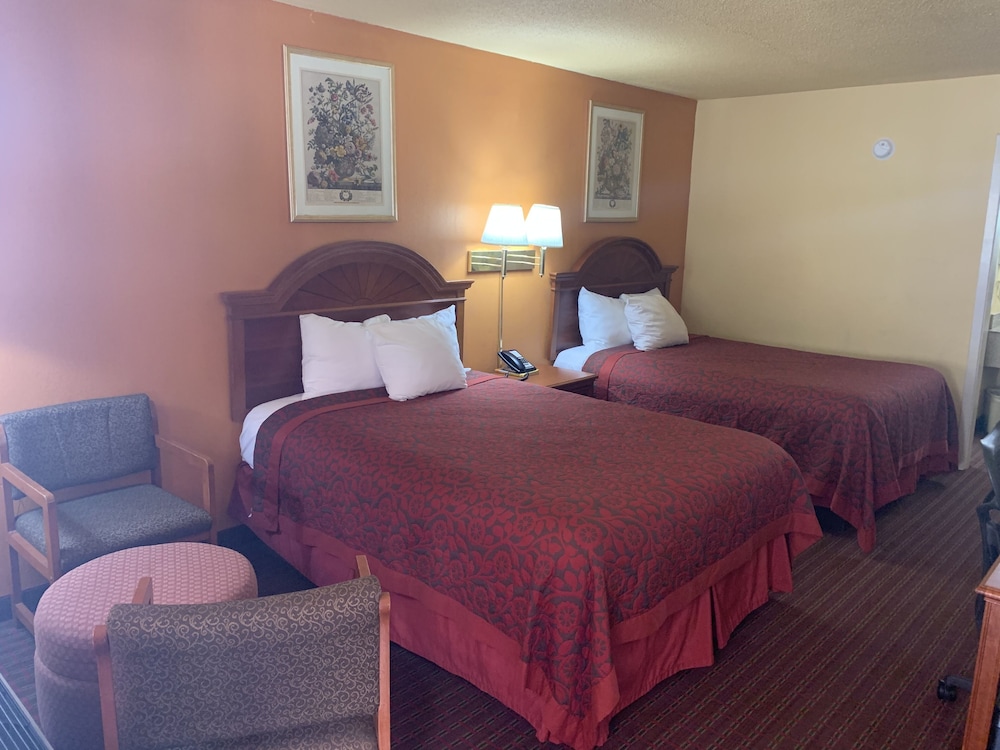 Double Room, Non Smoking - Photo 1