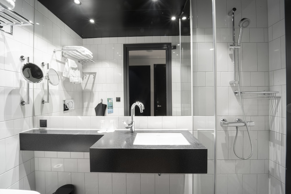 Double Room (Compact) photo 3