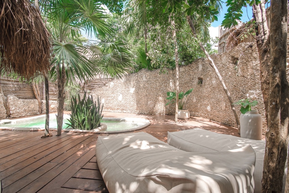 Casita Jungle With Pool - Photo 2