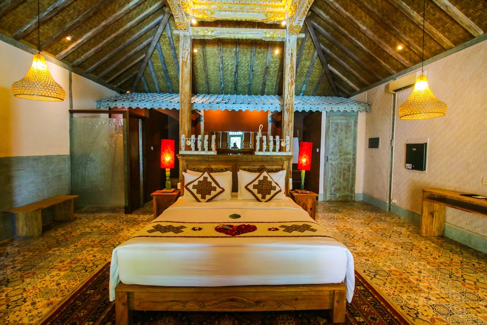 Royal Villa - Photo 3