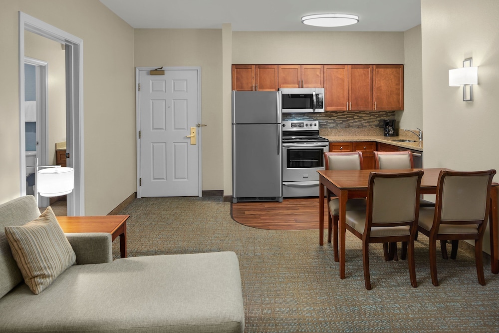 Suite, 1 Bedroom photo 2