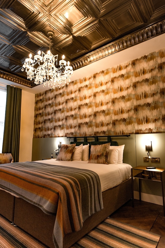 Superior Room, 1 King Bed, Ground Floor - Photo 1