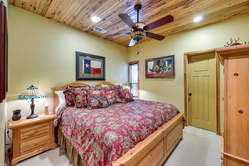 House (4 Bedrooms) photo 1