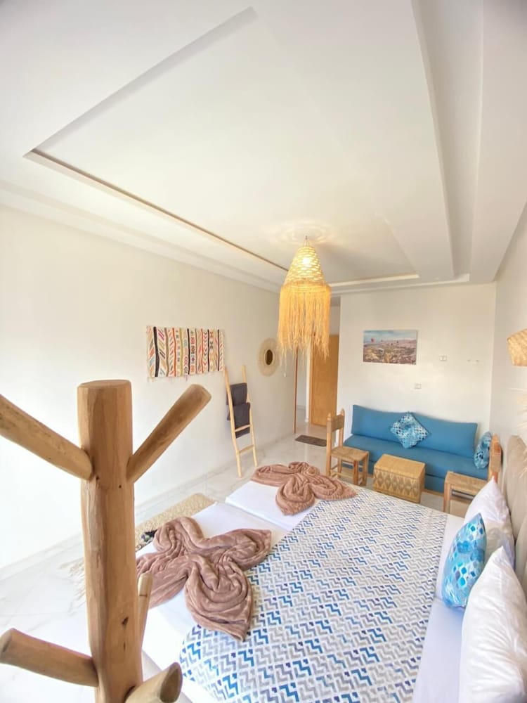 Apartment, 4 Bedrooms, City View photo 2