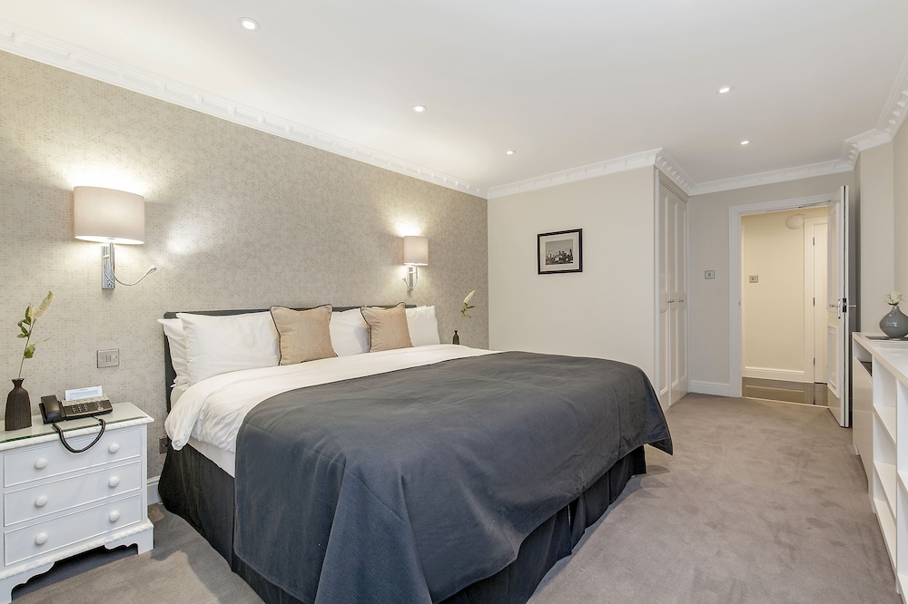 Signature Apartment, 1 Bedroom photo 2
