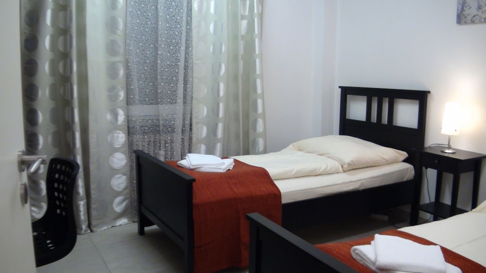 Room, Kitchen (6 pax) photo 2