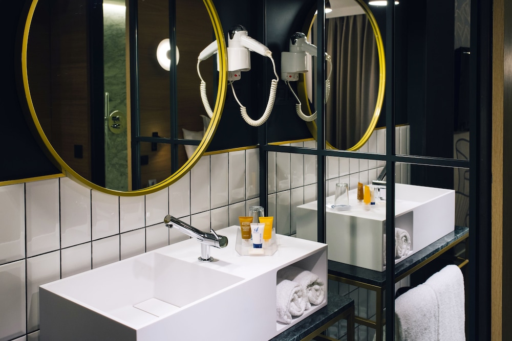 Premium Double Room - Photo 7