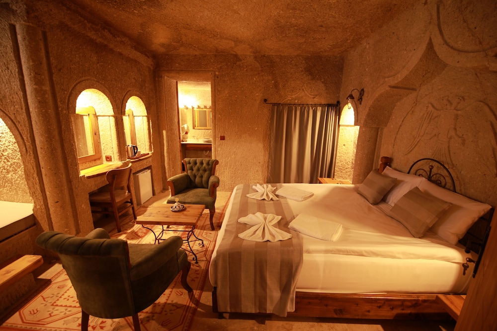 Deluxe Room - Photo 1