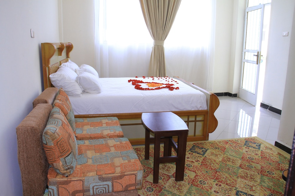 Single Room - Photo 1