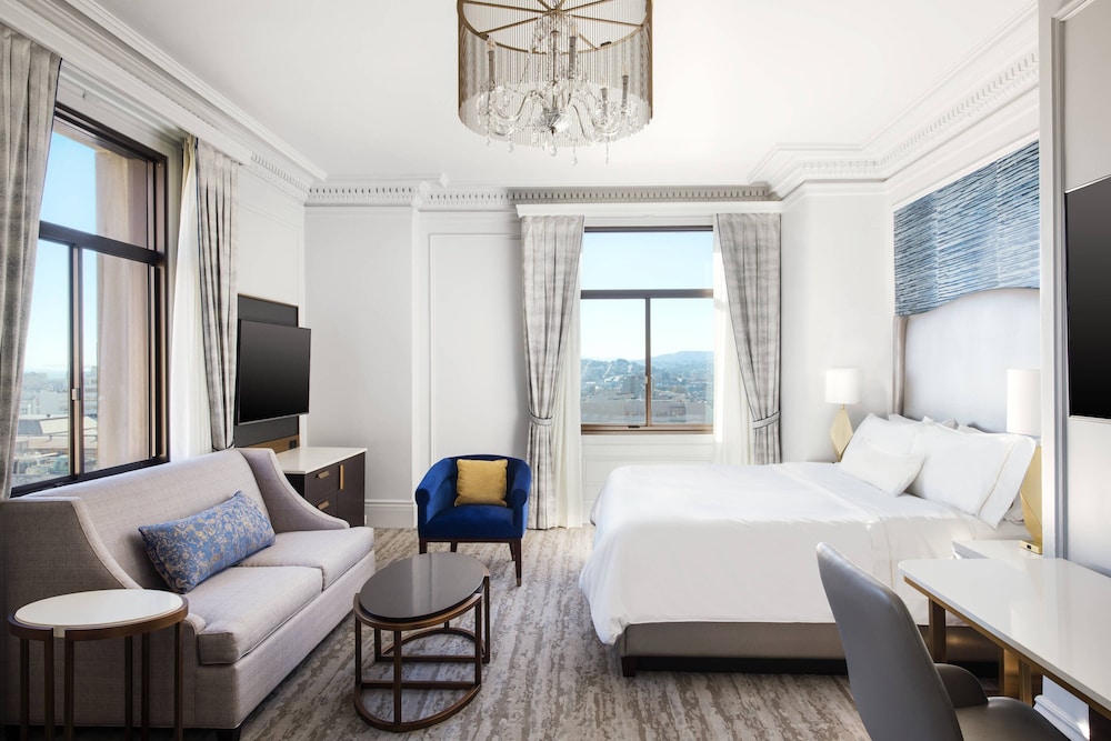 Junior Suite, 1 King Bed - Photo 1