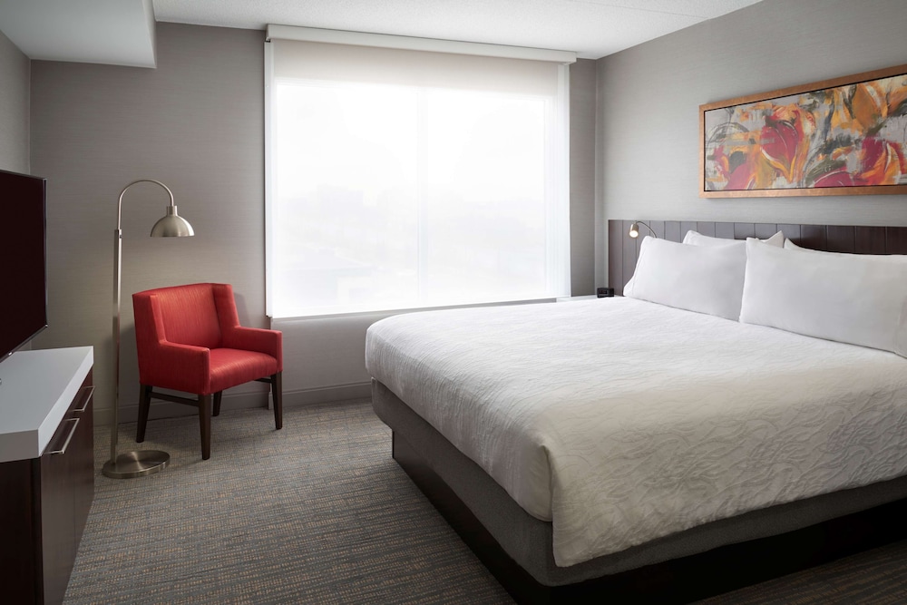 Room, 1 King Bed, Accessible - Photo 2