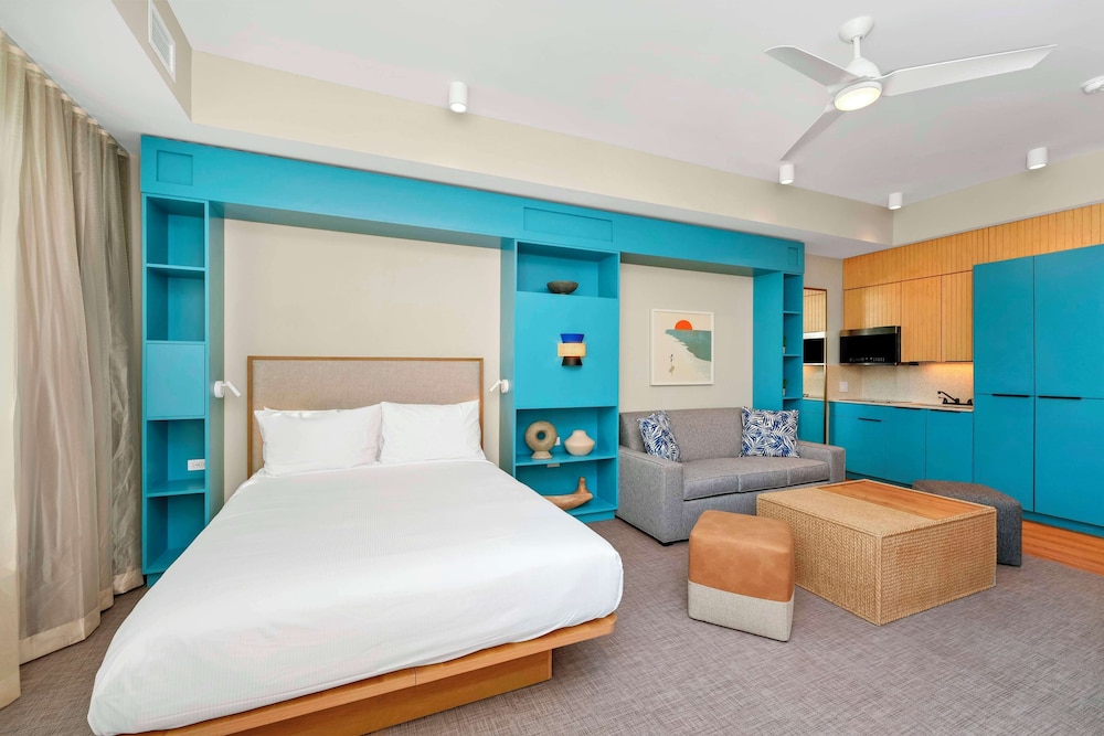 Suite, 2 Bedrooms, Corner