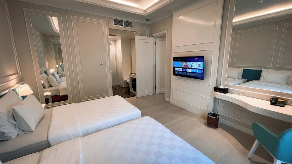 Grand Studio Suite, 1 Bedroom photo 1