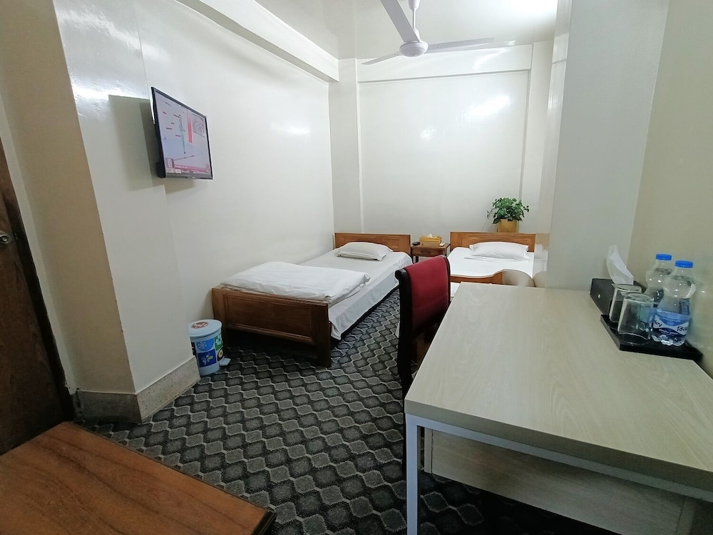 Deluxe Twin Room photo 2