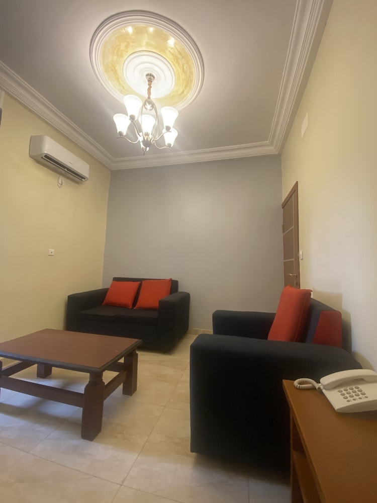 Comfort Suite photo 3