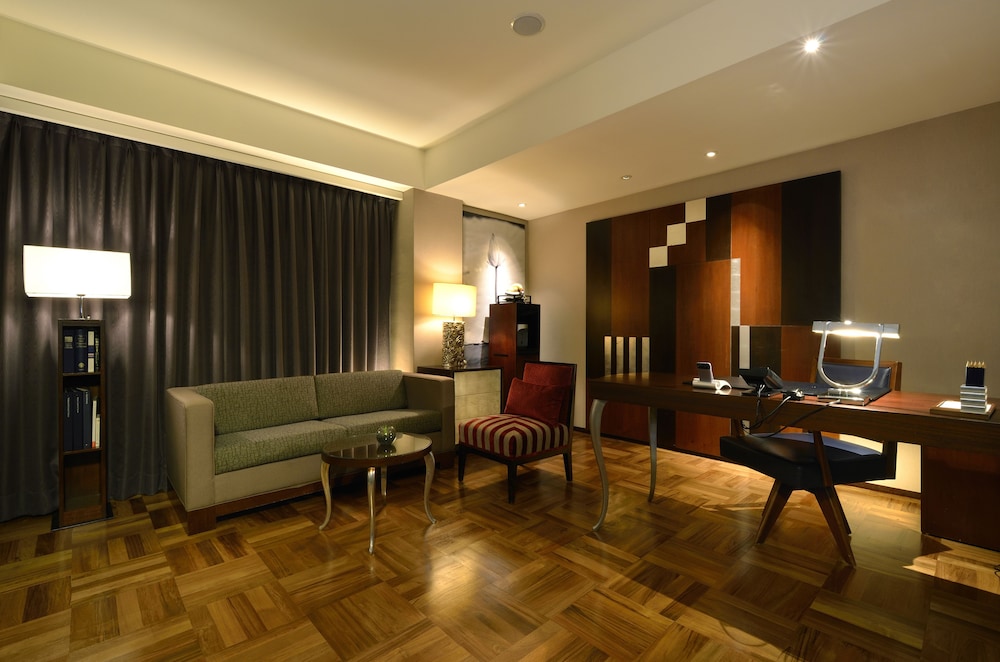 Classic Suite (Washlet equipped)