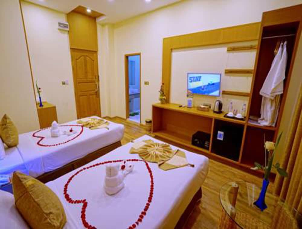 Deluxe Double or Twin Room photo 1