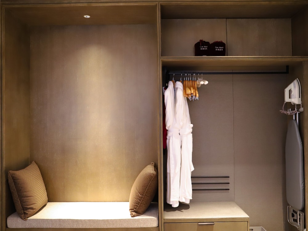 Standard Room, Multiple Beds, Courtyard View - Photo 1