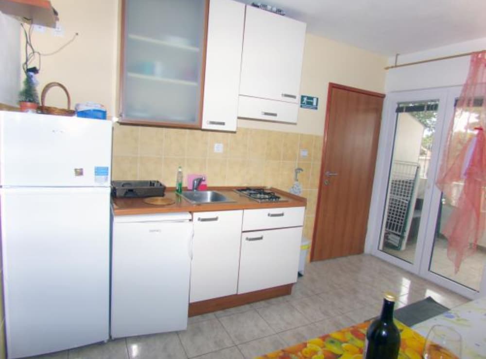 Apartment (One Bedroom Apartment A3) photo 2