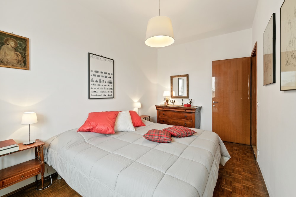 Apartment, 1 Bedroom, City View photo 3