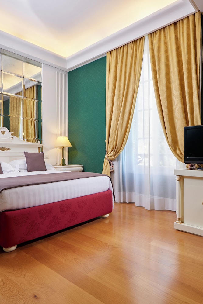 Prestige Suite
