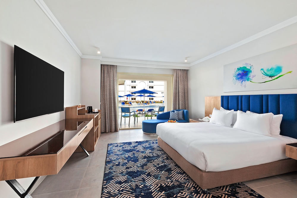 Deluxe Double or Twin Room, Pool View