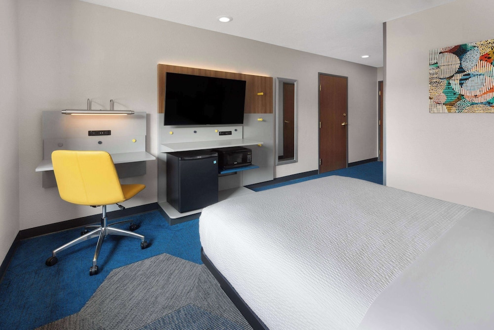 Room, Accessible photo 3