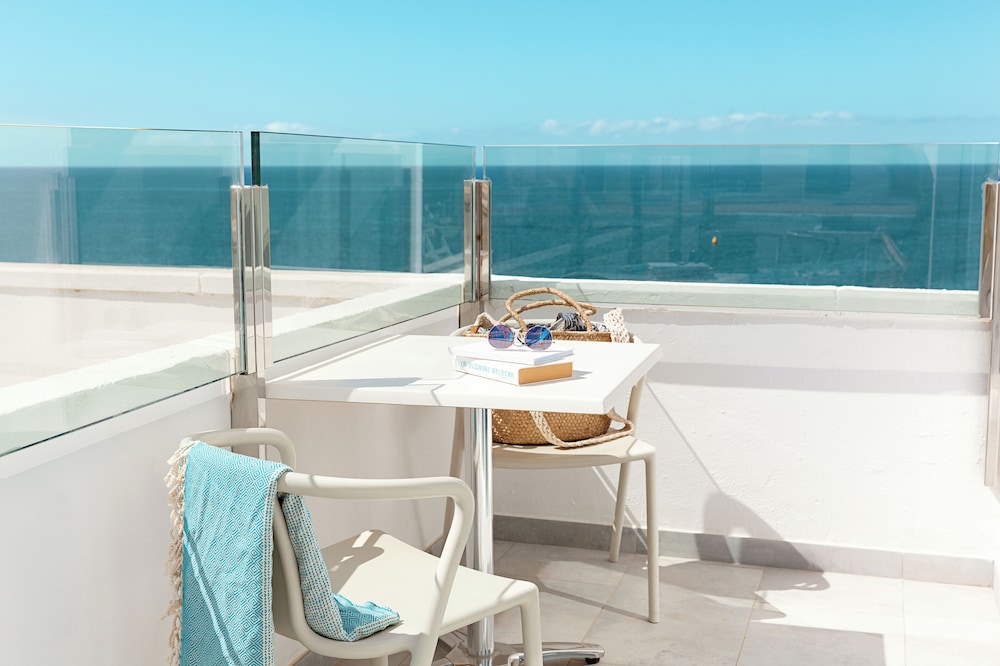 Apartamento Estándar, Balcón, Vista Parcial al Mar