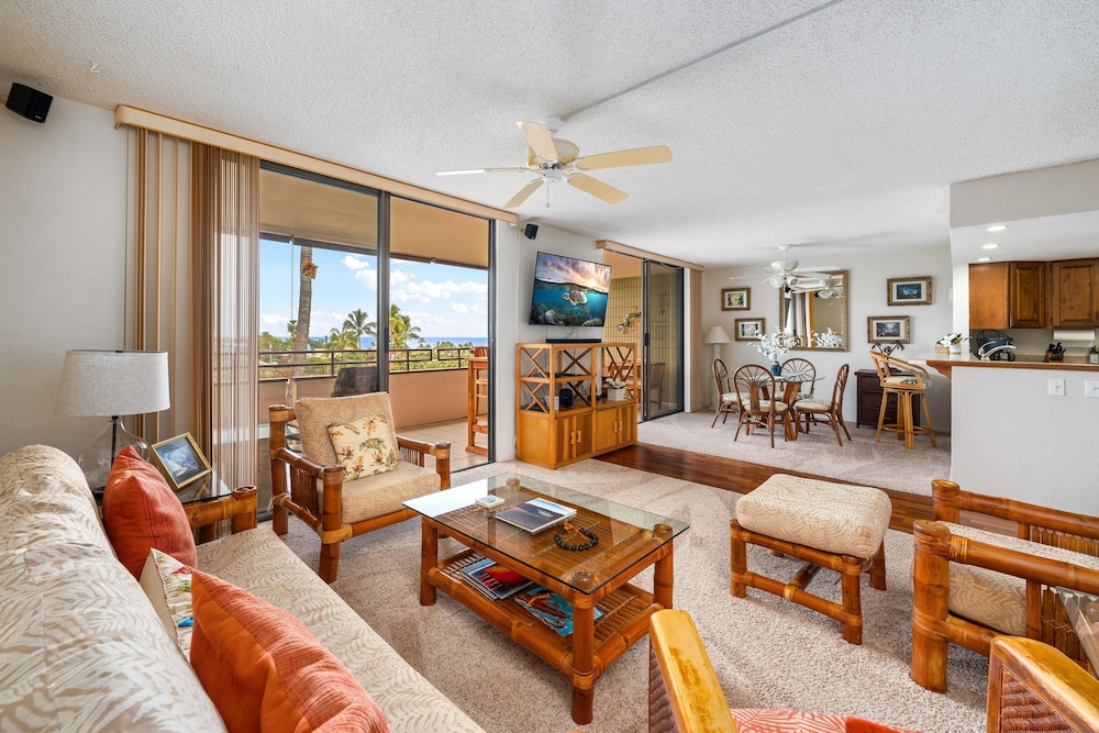 Condo, 2 Bedrooms