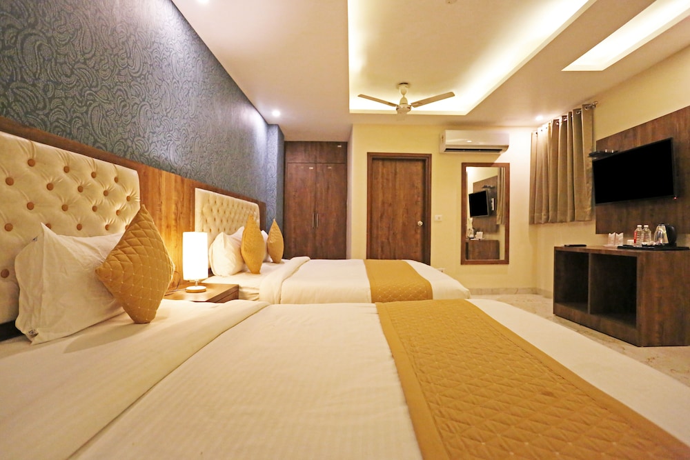Family Quadruple Room - Photo 10