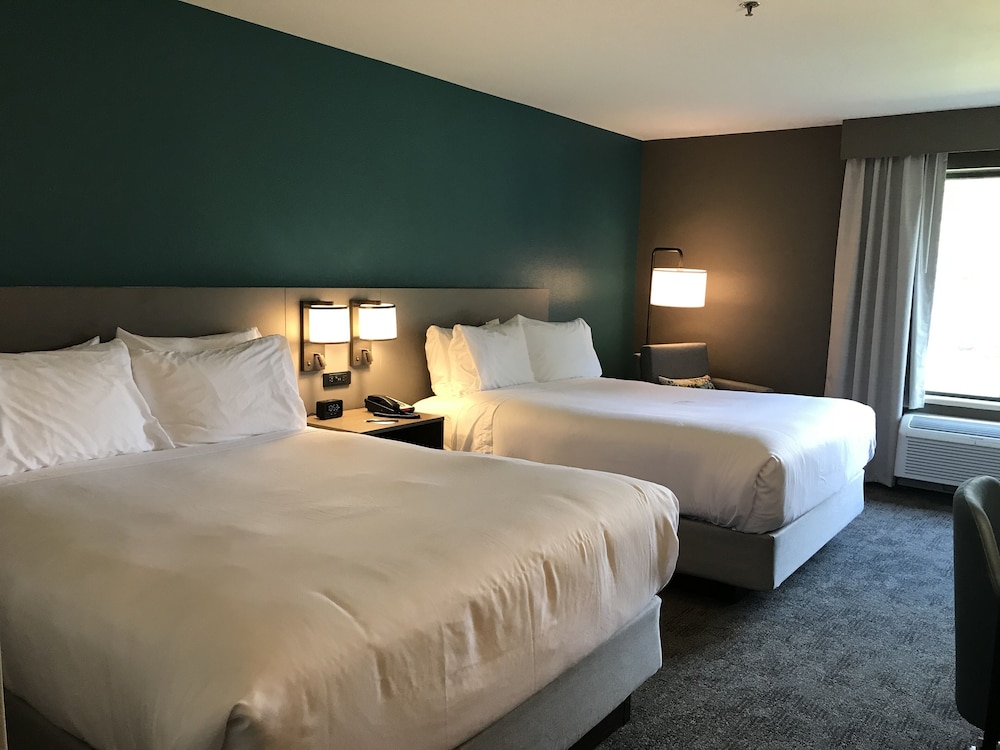 Room, 2 Queen Beds, Accessible, Non Smoking
