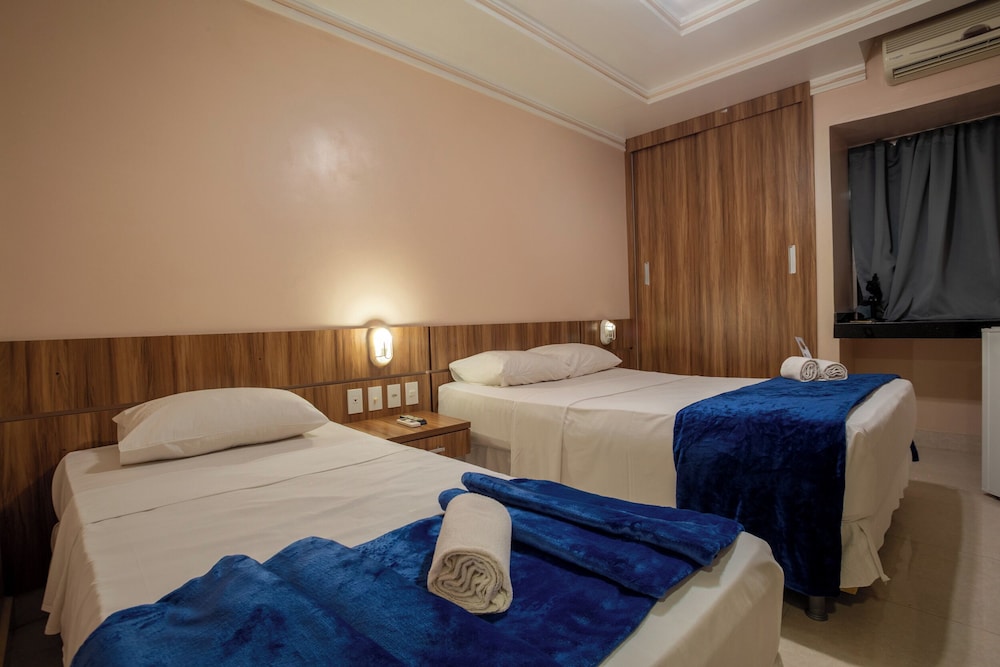 Standard Twin Room - Photo 16