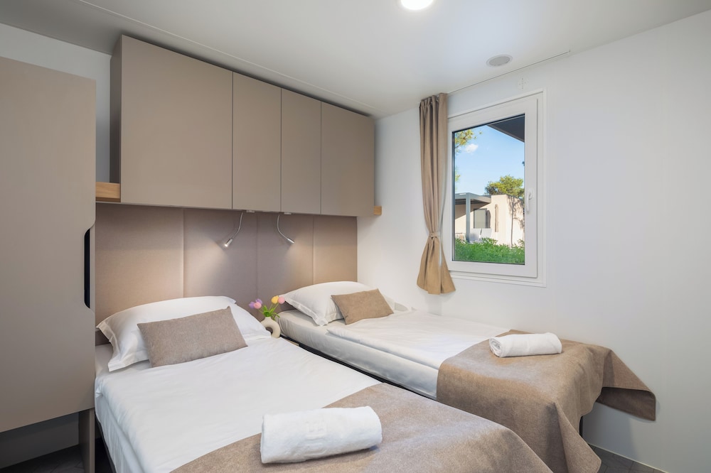 Premium Holiday Home photo 3