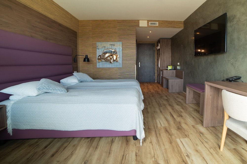 Superior Double Room, Lake View photo 3