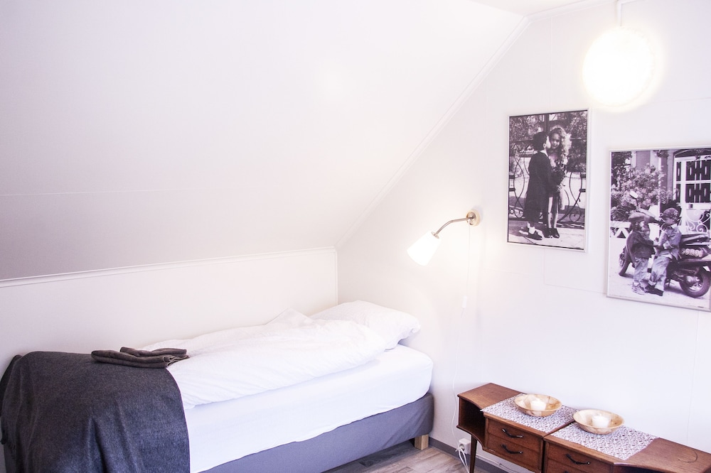 Basic Double or Twin Room photo 1