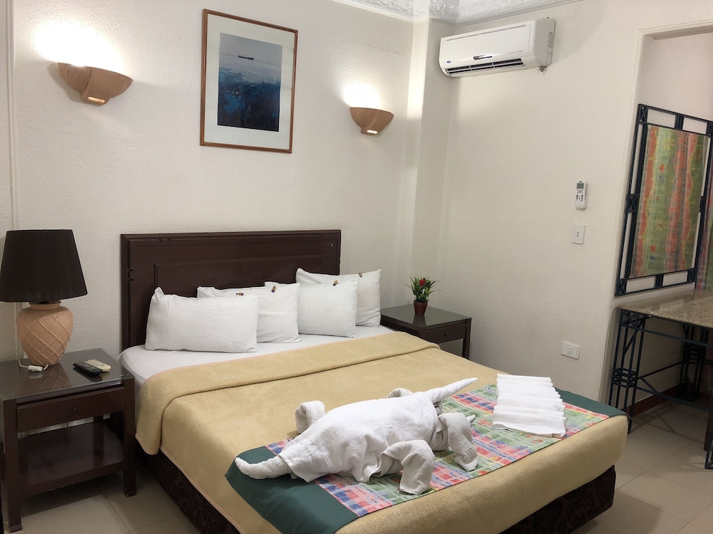 Deluxe Suite, 2 Bedrooms photo 3