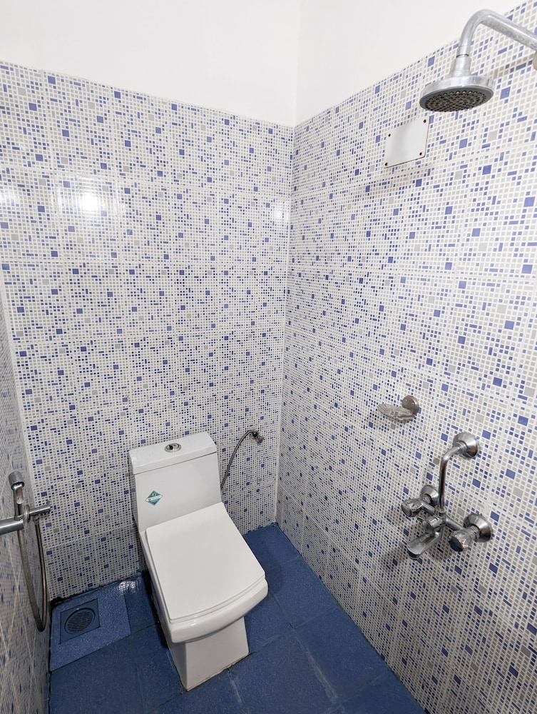 Deluxe Double Room, 1 Bedroom, Private Bathroom, Sea View photo 3