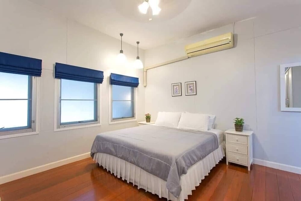 Basic Quadruple Room, Garden View